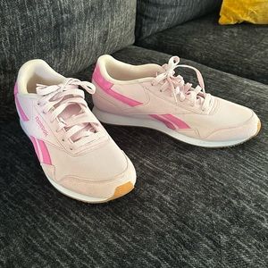 Women’s Reeboks size 9.5